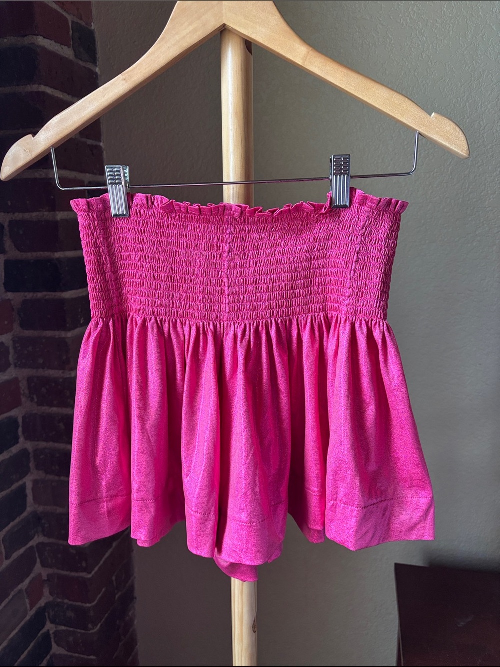 QUEEN OF SPARKLES Hot Pink Smocked Stretch Shorts Sz S
